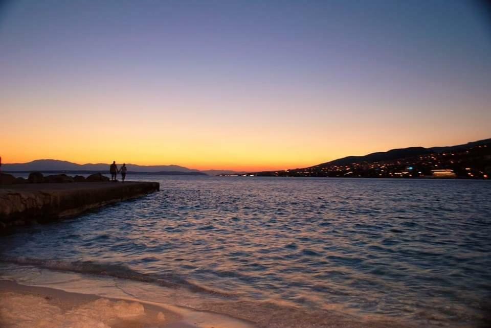 Sunset Apartment Selce Bagian luar foto
